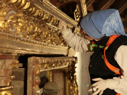 Románico Atlántico team has begun the restoration of the altarpiece in the church of Sejas de Sanabr