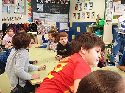Los alumnos del C.R.A de Monfarracinos aprenden y se divierten con Románico Atlántico
