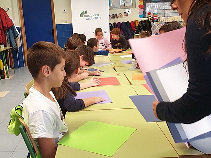 Los alumnos del C.R.A de Monfarracinos aprenden y se divierten con Románico Atlántico