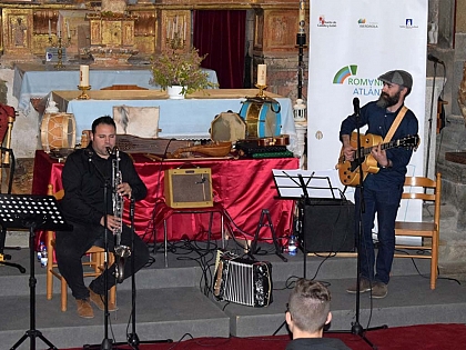 Románico Atlántico acerca la historia y el patrimonio a los vecinos de San Martín de Castañeda