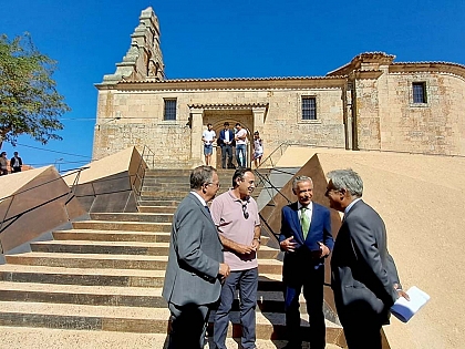 Románico Atlántico mejora el acceso y los entornos de la iglesia de Forfoleda