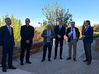 La torre de la iglesia de Castroverde de Campos recupera su esplendor gracias a Románico Atlántico